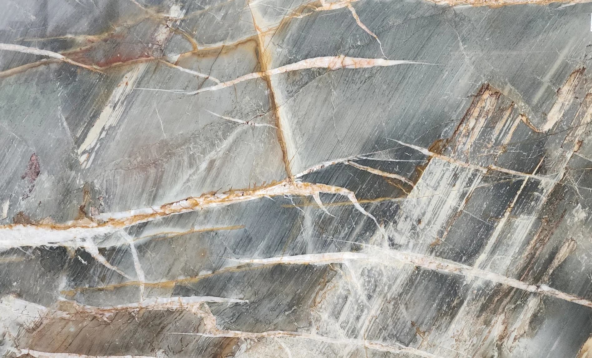 Zanari, quartzite slab in the Dallas showroom